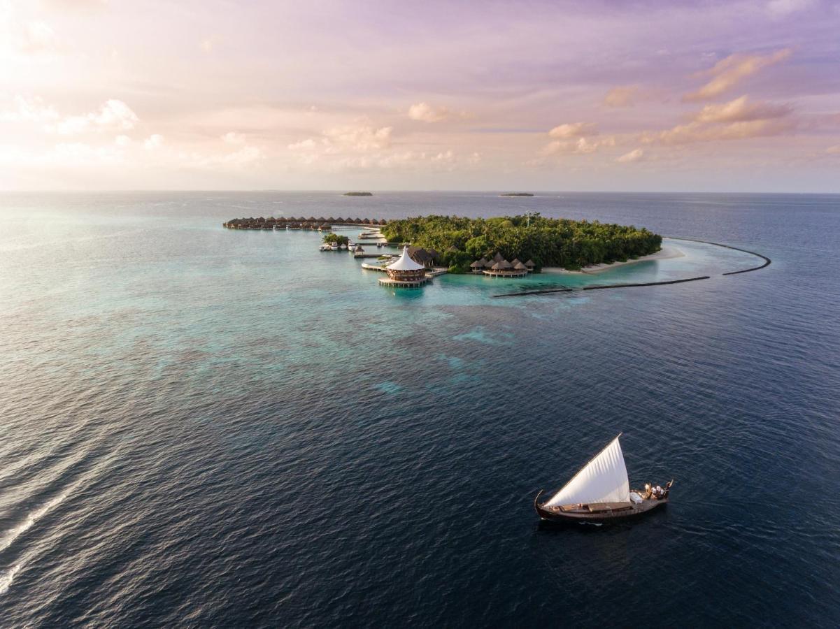 Hotel Baros Maldives Malé Esterno foto