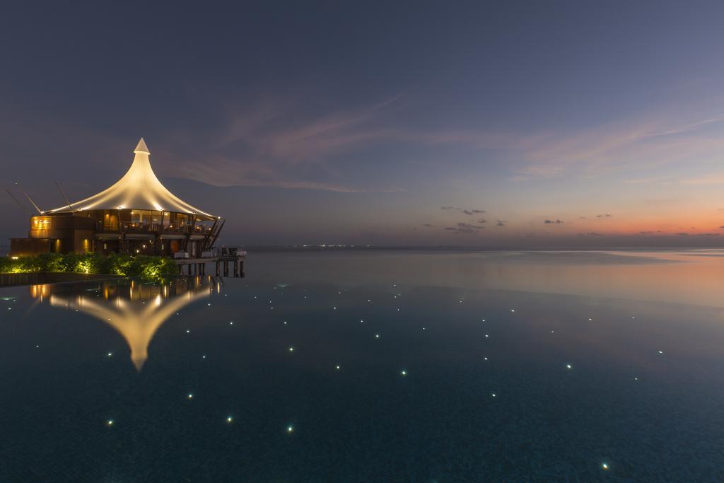 Hotel Baros Maldives Malé Esterno foto